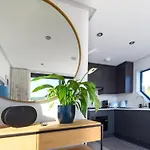 Floating * קינסייל
