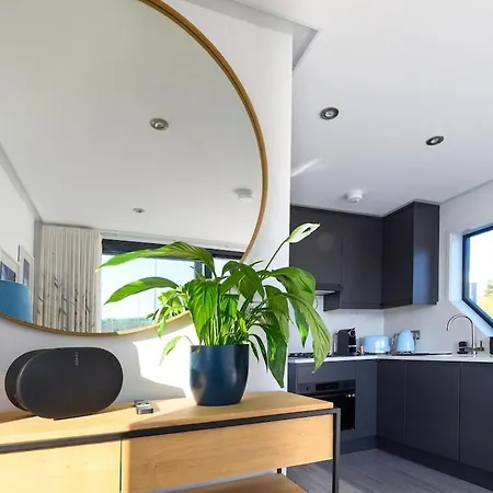 Floating * 金塞尔