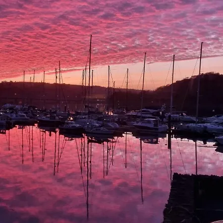 Floating * 金塞尔