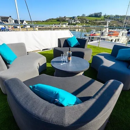 Botel Kinsale Houseboat Kinsale